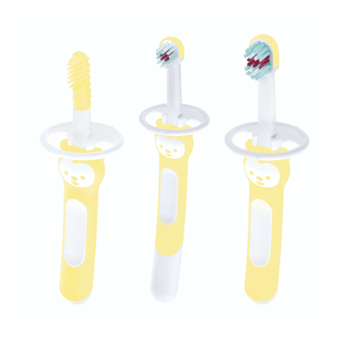 935334441---Kit-com-3-Escovas-de-Dente-para-Bebe-Brushes-Amarelo---MAM_0003_Layer-1.png