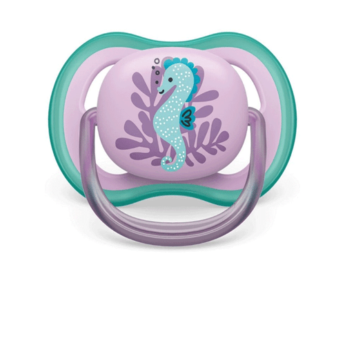 872326---Chupeta-Avent-Ultra-Air-Lilas-Cavalo-Marinho-6-a-18-Meses-1-unidade_0001_872326-2.png 872326---Chupeta-Avent-Ultra-Air-Lilas-Cavalo-Marinho-6-a-18-Meses-1-unidade_0001_872326-2.png