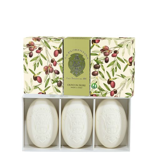 Kit Sabonete em Barra La Florentina Folha de Oliveira 3 x 150 g Kit Sabonete em Barra La Florentina Folha de Oliveira 3 x 150 g